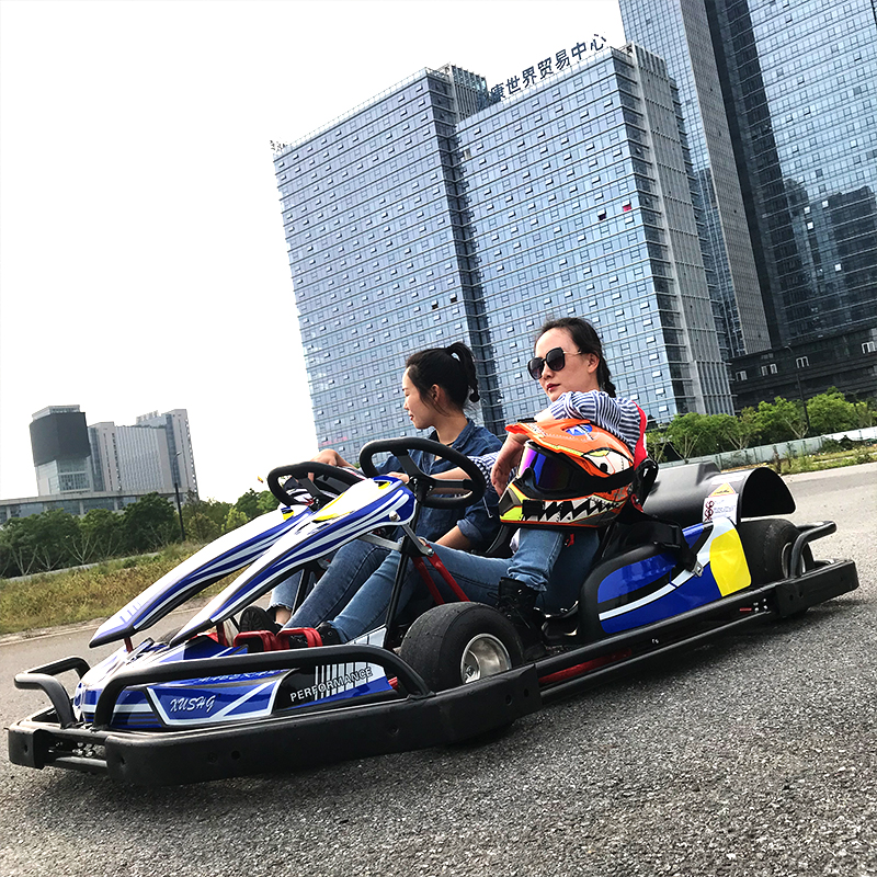 المنافسة عالية السرعة الألوان متعددة go-kart
